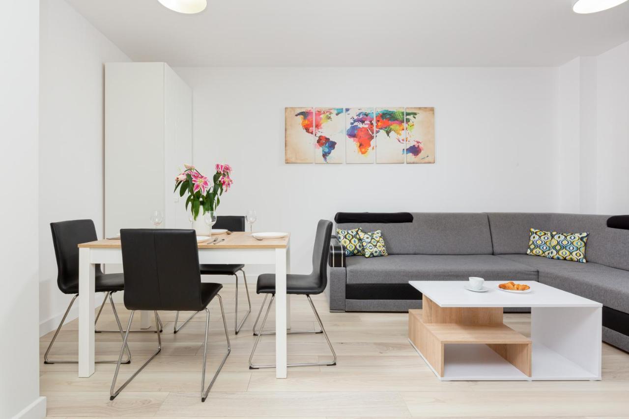 City Center Apartments Hoza By Noclegi Renters Varšava Exteriér fotografie